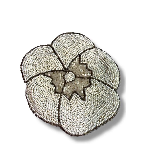 Vintage Beaded White Flower Small Pouch Snap Top Coin Purse 4 Inch - Picture 1 of 6